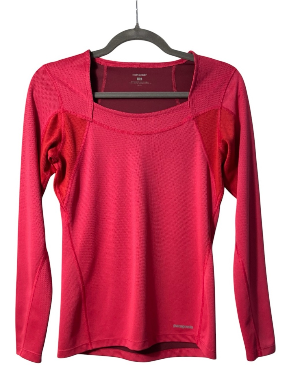 Patagonia Cerise Square-Neck Runshade Active Long Sleeve Top